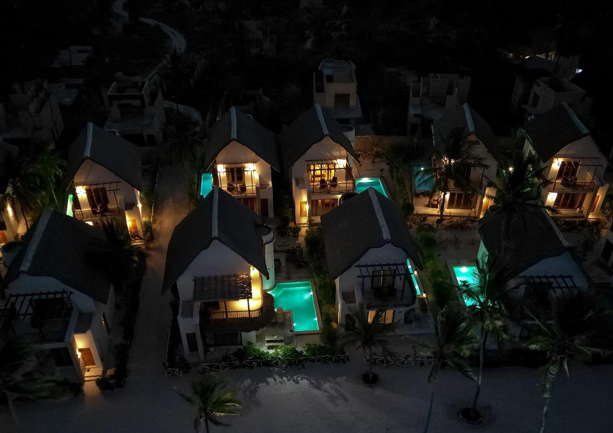Natural Park Villa Resort Пингу Экстерьер фото