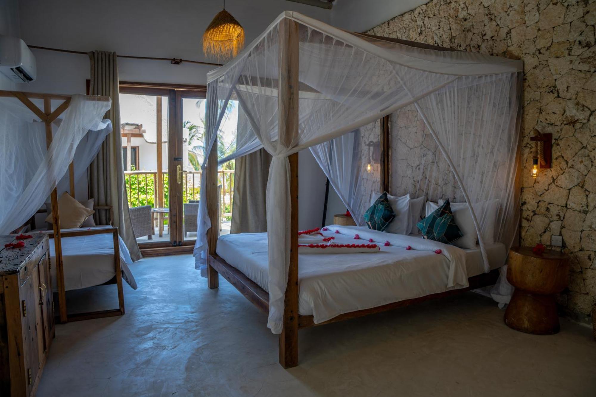 Natural Park Villa Resort Пингу Номер фото