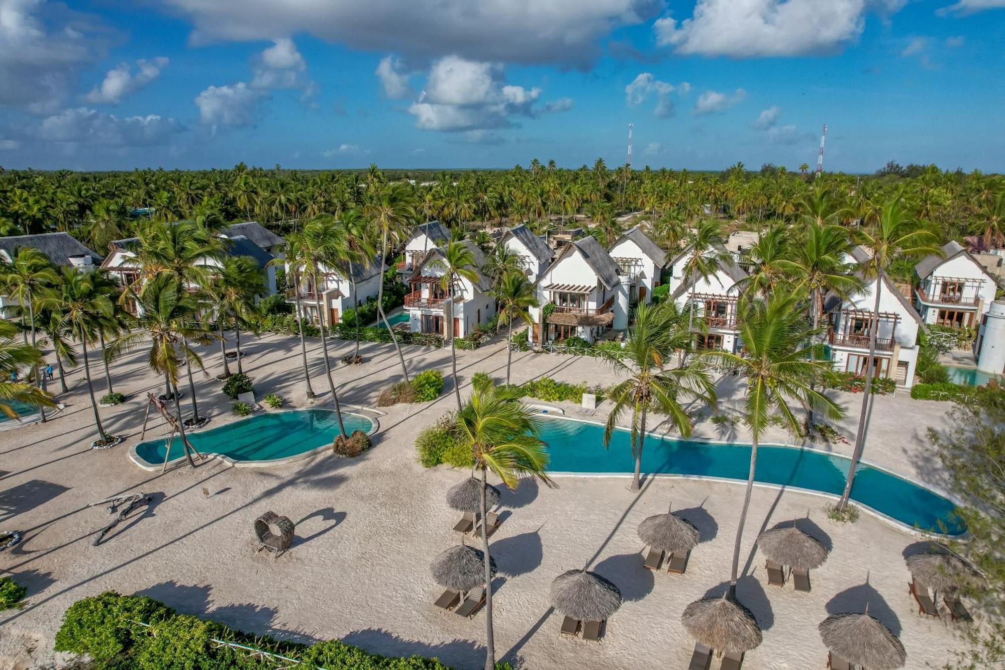 Natural Park Villa Resort Пингу Экстерьер фото