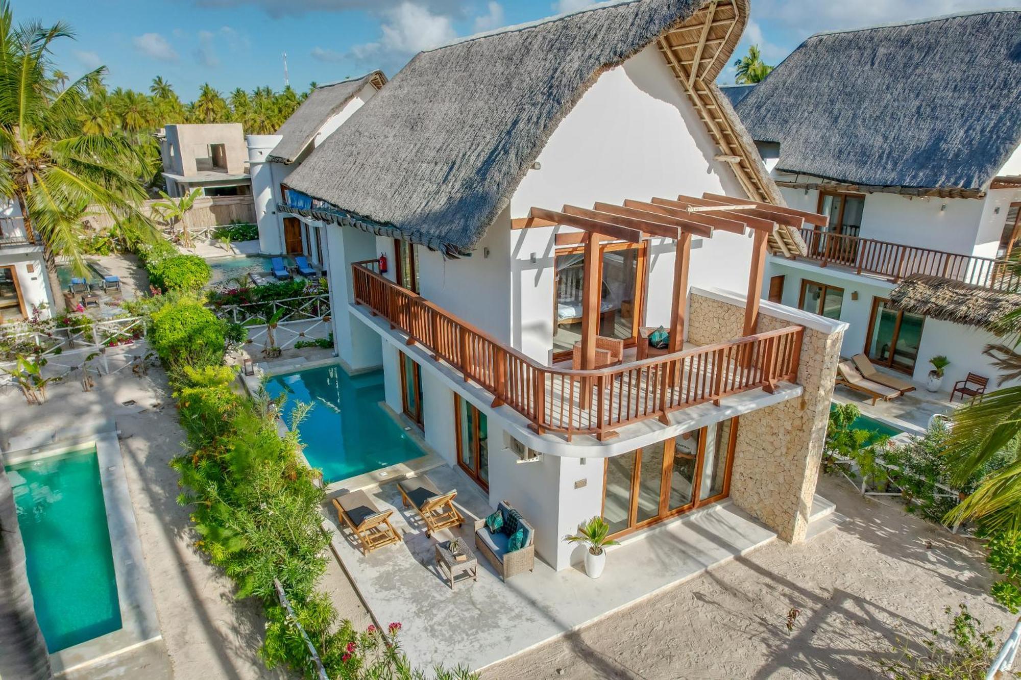 Natural Park Villa Resort Пингу Экстерьер фото