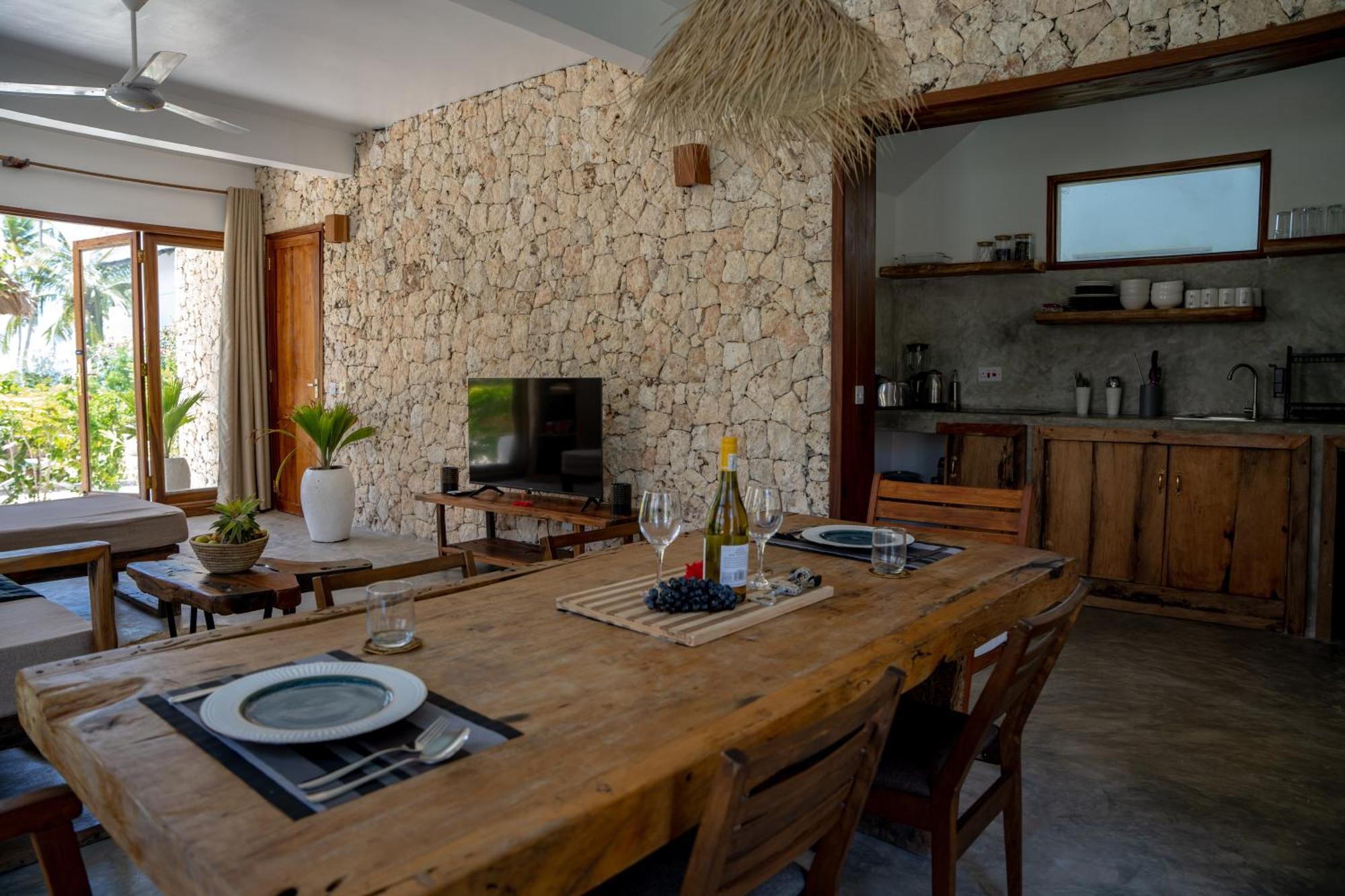 Natural Park Villa Resort Пингу Номер фото